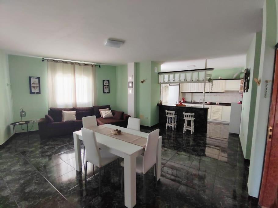 Cheyma Home 3º: Amplio Apartamento En Alcala Экстерьер фото